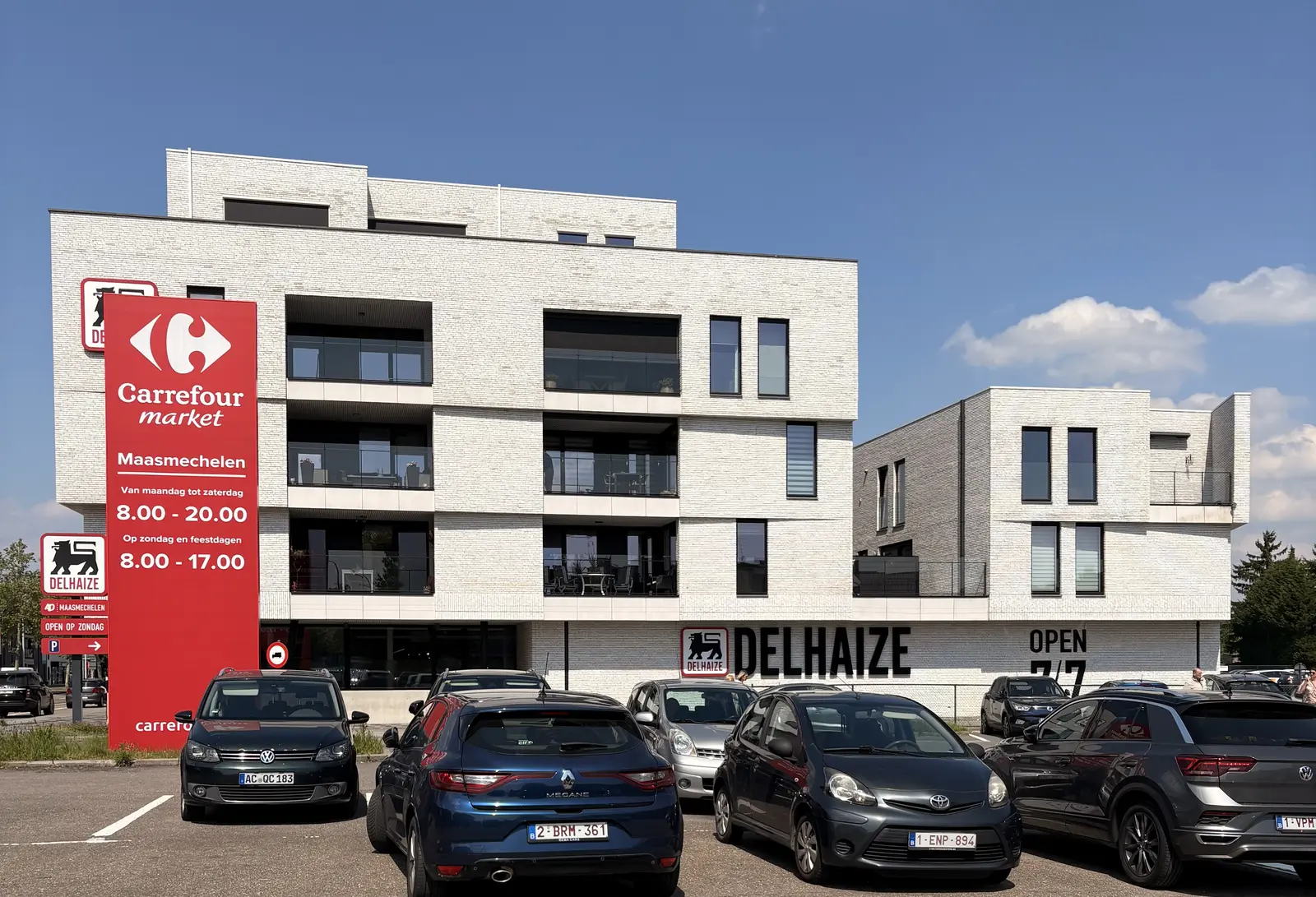 Delhaize met 8 appartementen in Maasmechelen (foto 6)